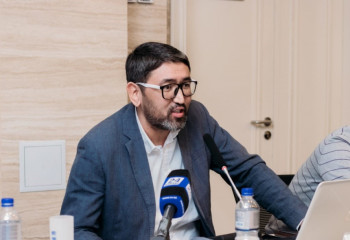 Саяси жүйенің бағыты қайта құрылатын болады – саясаттанушы