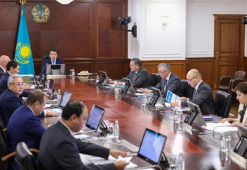 Увеличить количество инвестпроектов в несырьевых секторах поручил Смаилов