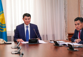 Үкіметте бизнеске әкімшілік жүктемені азайту жөніндегі жиын өтті