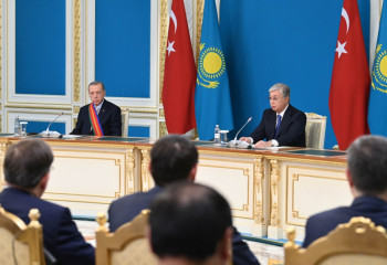 Тоқаев пен Ердоған БАҚ өкілдері үшін брифинг өткізді