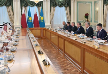 Эмир Катара: необходимо активизировать работу двусторонней межправительственной комиссии