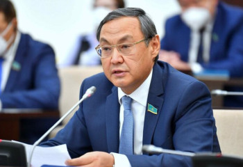 Ақылбек Күрішбаев сенаттан кетті