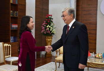 Мемлекет басшысы Вьетнамның вице-президенті Во Тхи Ань Суанмен кездесті