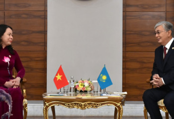 Глава государства провел встречу с вице-президентом Вьетнама Во Тхи Ань Суан