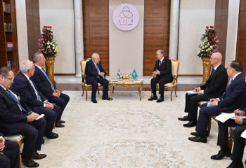 Президенты Казахстана и Палестины рассмотрели перспективы сотрудничества