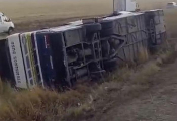 Автобус перевернулся в Актюбинской области 