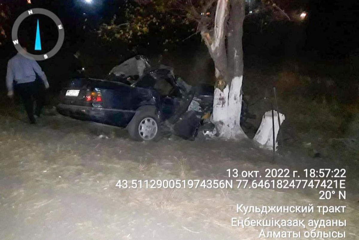 Четверо детей погибли в ДТП на трассе близ Алматы 