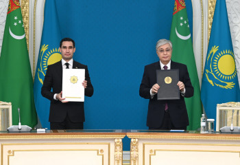 Қазақстан мен Түрікменстан президенттері 14 құжатқа қол қойды