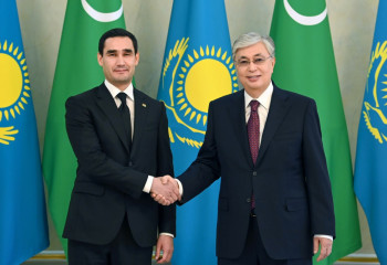 Президенты Казахстана и Туркменистана провели переговоры