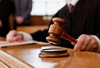 Солтүстік Қазақстанда мемлекеттік гранттарды ресімдеумен айналысқан қызметкер ұсталды