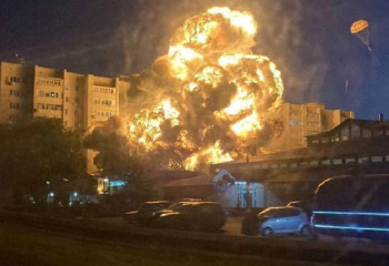 Ресейде әскери ұшақ тұрғын үйге құлады