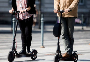 Самокатчиков приравняют к водителям транспортных средств – МВД РК