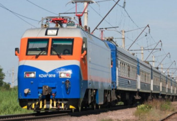 Тоқаев Алматы мен Қонаев арасында электр пойызын қайта іске қосуды тапсырды