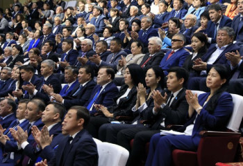 Президент вручил государственные награды ряду граждан области Жетысу