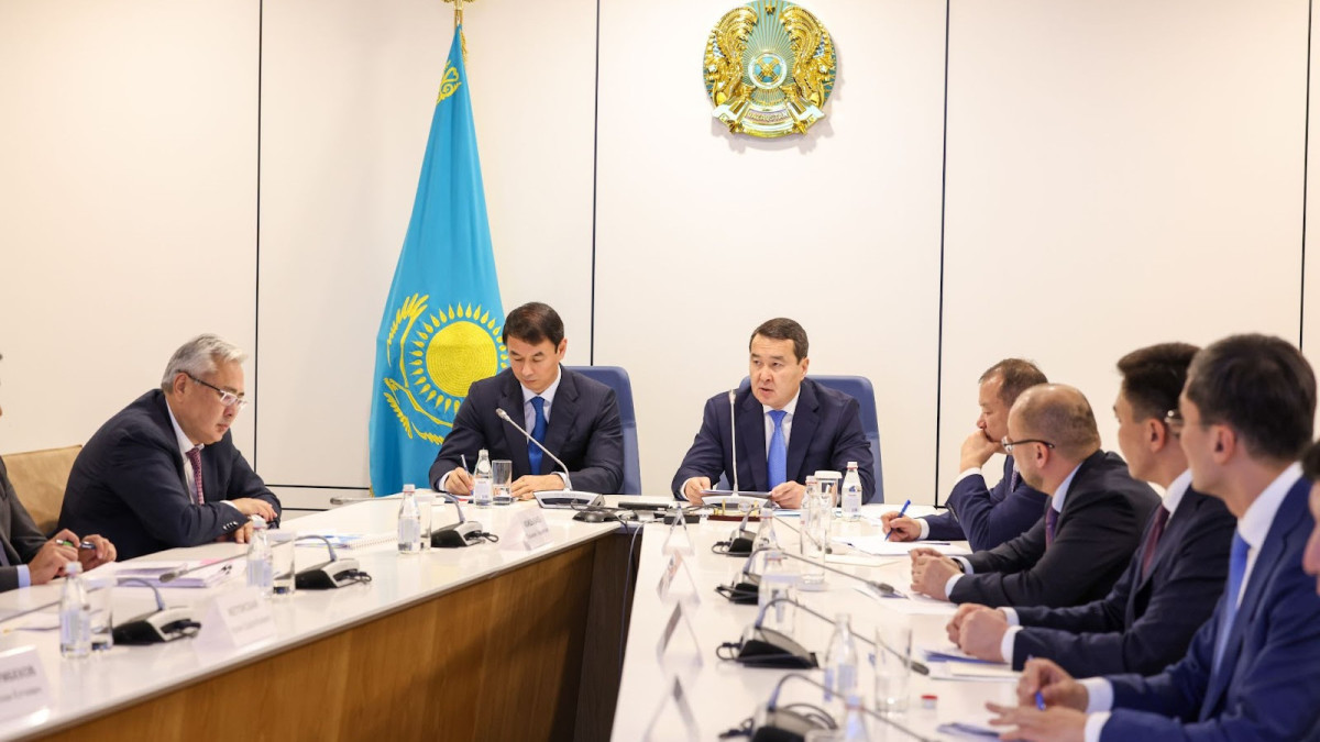 Money confiscated from corrupt officials to use for school construction - Kazakh PM