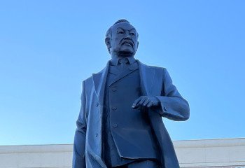 Президент халық жазушысы Шерхан Мұртазаның 90 жылдығымен құттықтады