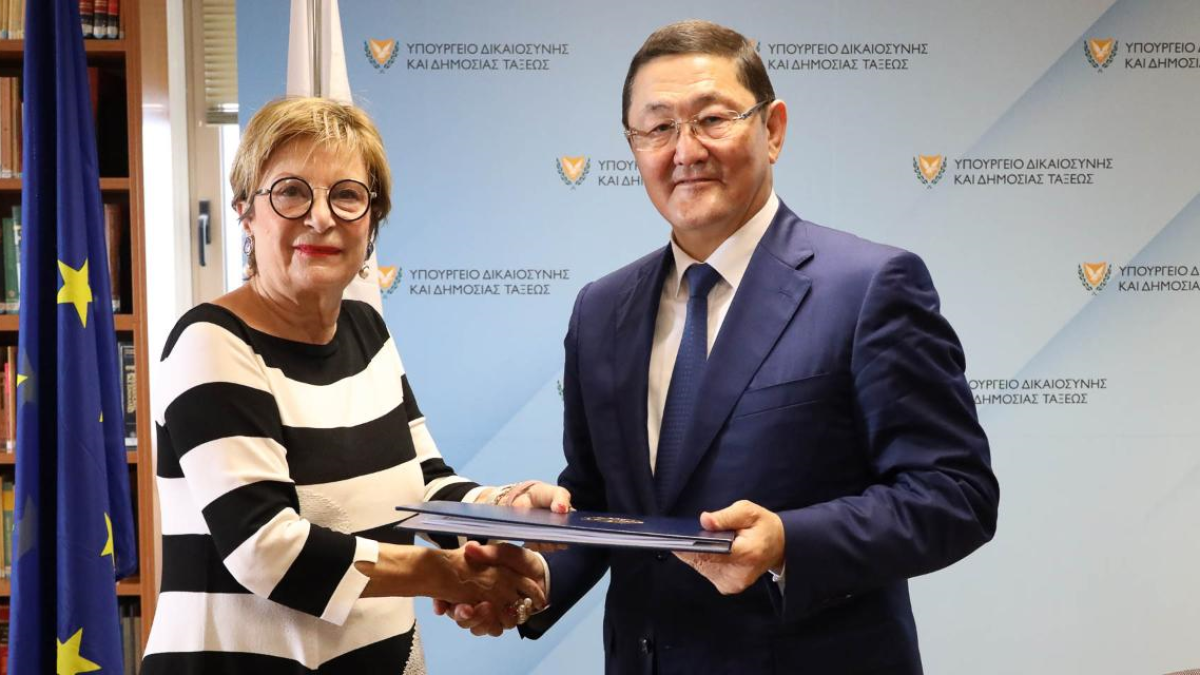 Казахстан и Кипр подписали договор об экстрадиции разыскиваемых лиц