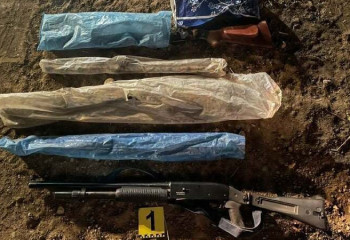 Таразда қару-жарақ пен оқ-дәрі салынған сөмке табылды