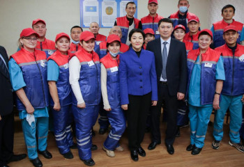 Ажар Ғиният Қостанай облысындағы бірқатар медициналық обьектілерді аралады