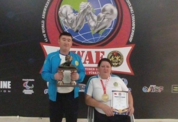 Чемпион рухты Зарина