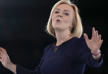 Лиз Трасс отставкаға кетті