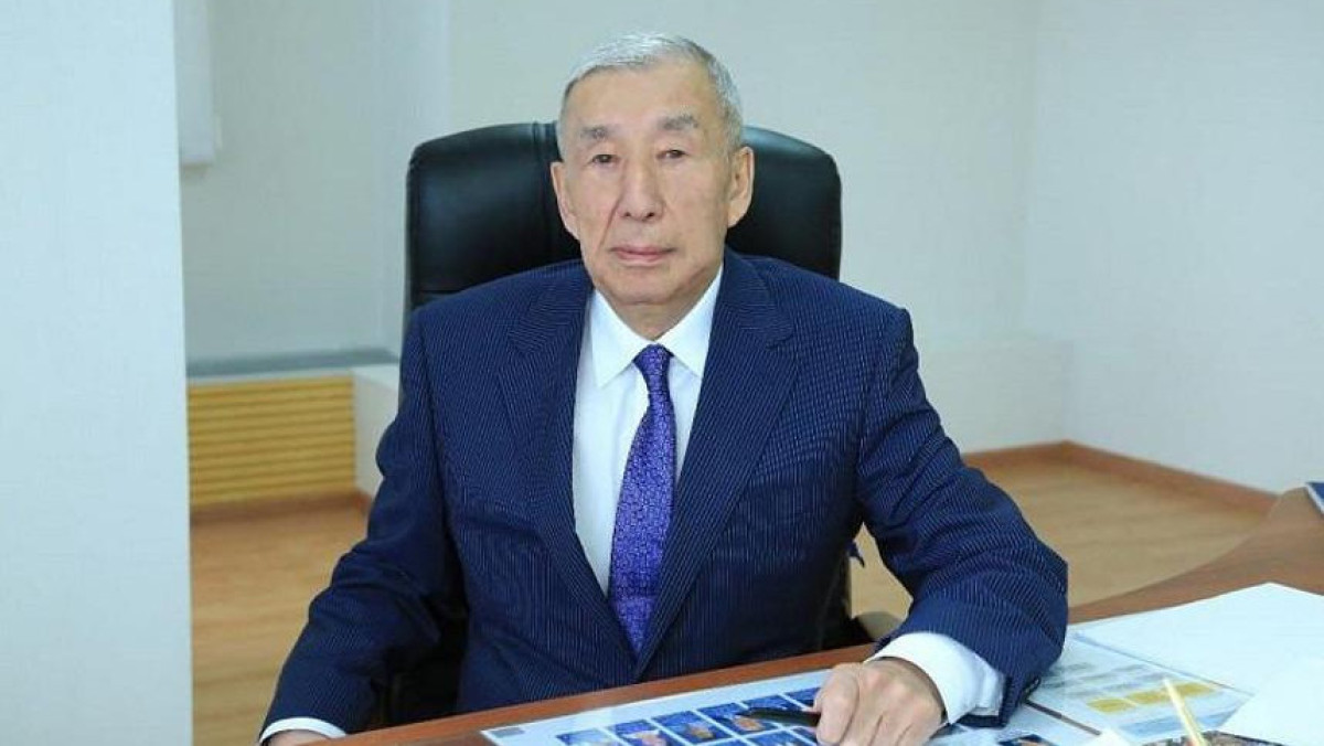 Каирбек Сулейменов удостоен звания «Халық қаһарманы»
