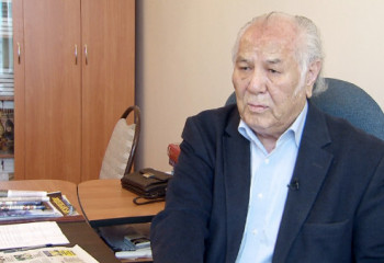 Дулат Исабеков  Қазақстанның Еңбек Ері атанды