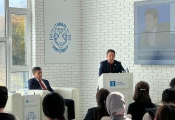 «Адал сайлау үшін»: Сайлауға қатысты түсіндірме жұмыстары жүргізіліп жатыр