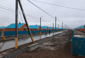 Ключи от новых домов вручили пострадавшим от лесного пожара в Костанайской области