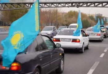 Автопробег ко Дню Республики прошел в Алматы