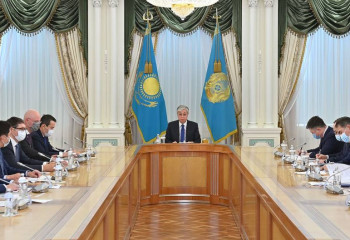 Мемлекет басшысы газ және энергетика саласын дамыту мәселелері жөнінде кеңес өткізді