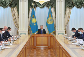 Глава государства провел совещание по вопросам развития газовой и энергетической отрасли