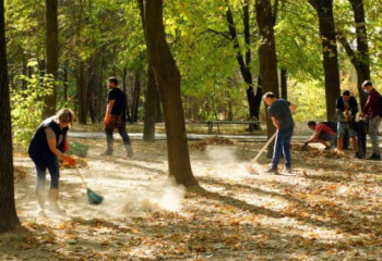 В Шымкенте россияне провели субботник