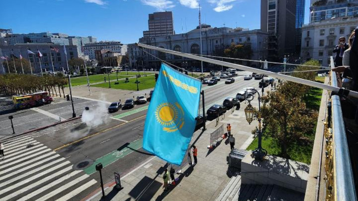 Flag of Kazakhstan raised over main municipal building of San Francisco