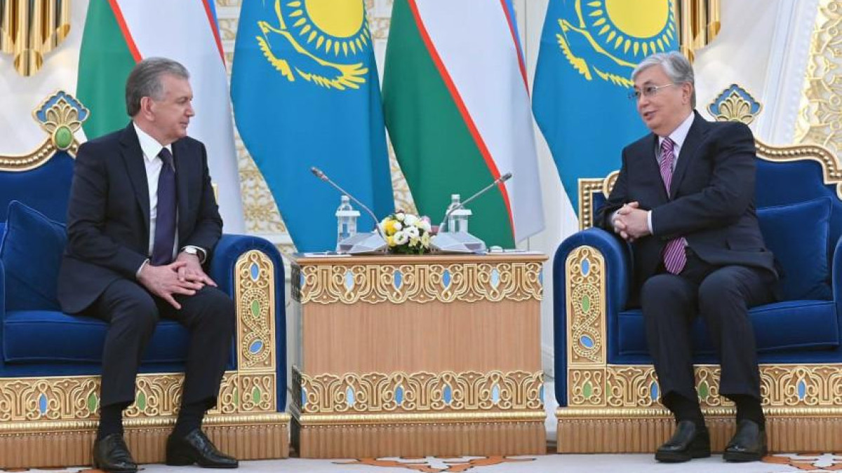 Мемлекет басшысы Өзбекстан президенті Шавкат Мирзиёевпен кездесті