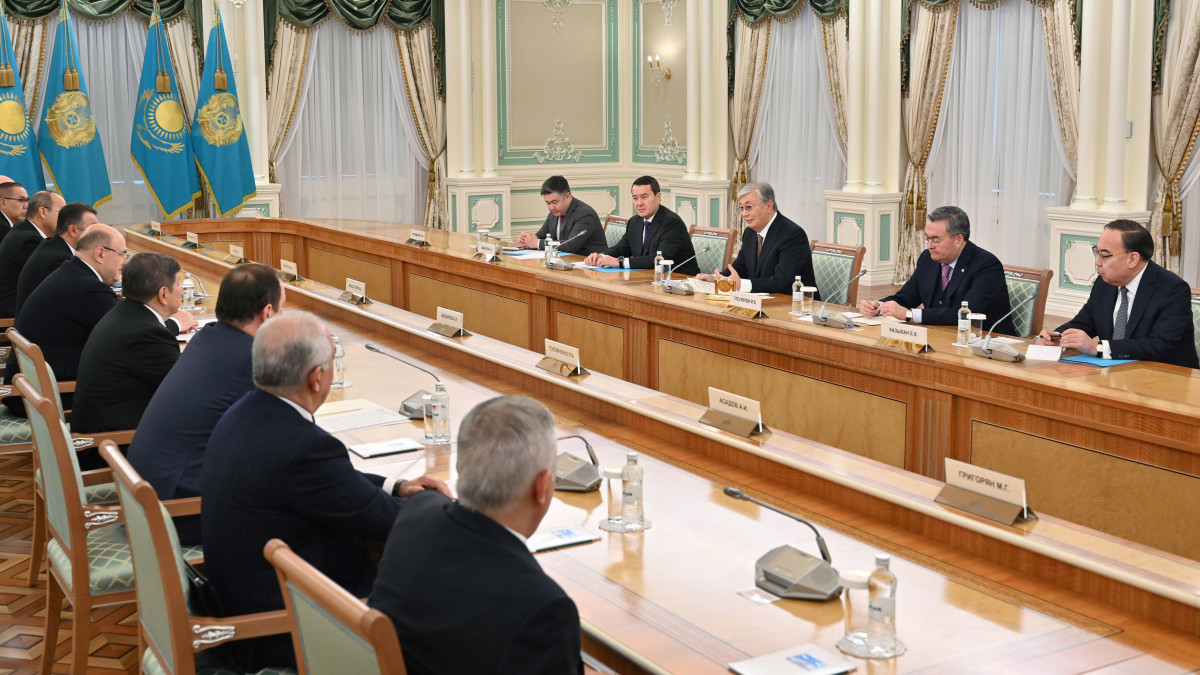 Токаев встретился с членами Совета глав правительств СНГ