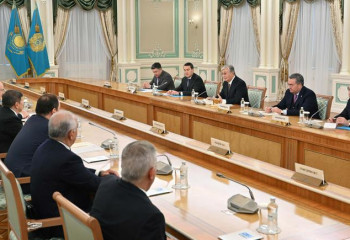 Президент ТМД Үкіметтері басшылары кеңесінің мүшелерімен кездесті