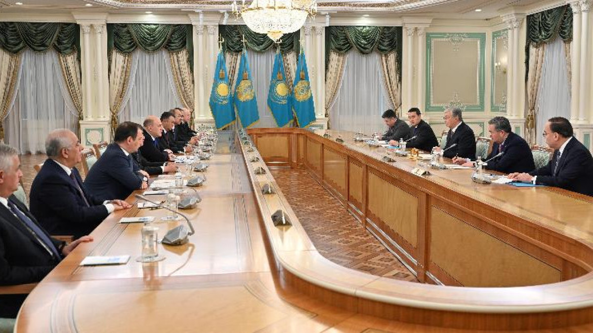 President holds meeting with CIS Heads of Government Council members