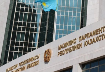 Историк Дмитрий Лёгкий стал депутатом Мажилиса РК