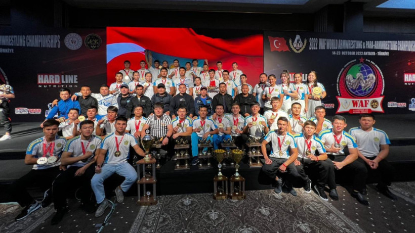  жеке мұрағаттан 