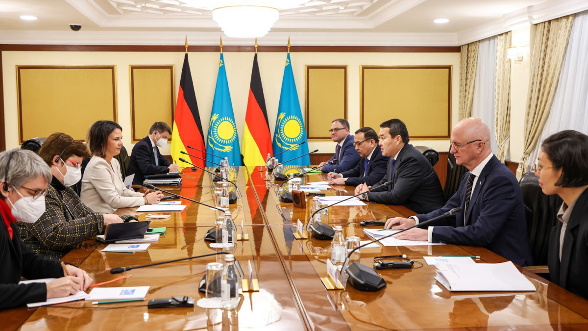 «Астана настроена укреплять высокий уровень взаимодействия с Берлином»: Смаилов