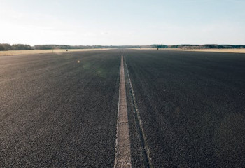 350 тысяч тонн асфальта уложено на республиканских трассах ЗКО