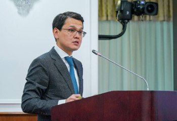 Гаджеты казахстанского производства планирует закупать для школьников государство