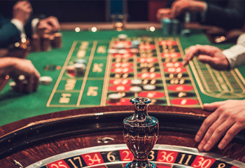 АДГС проводит проверку по фактам участия госслужащих в азартных играх