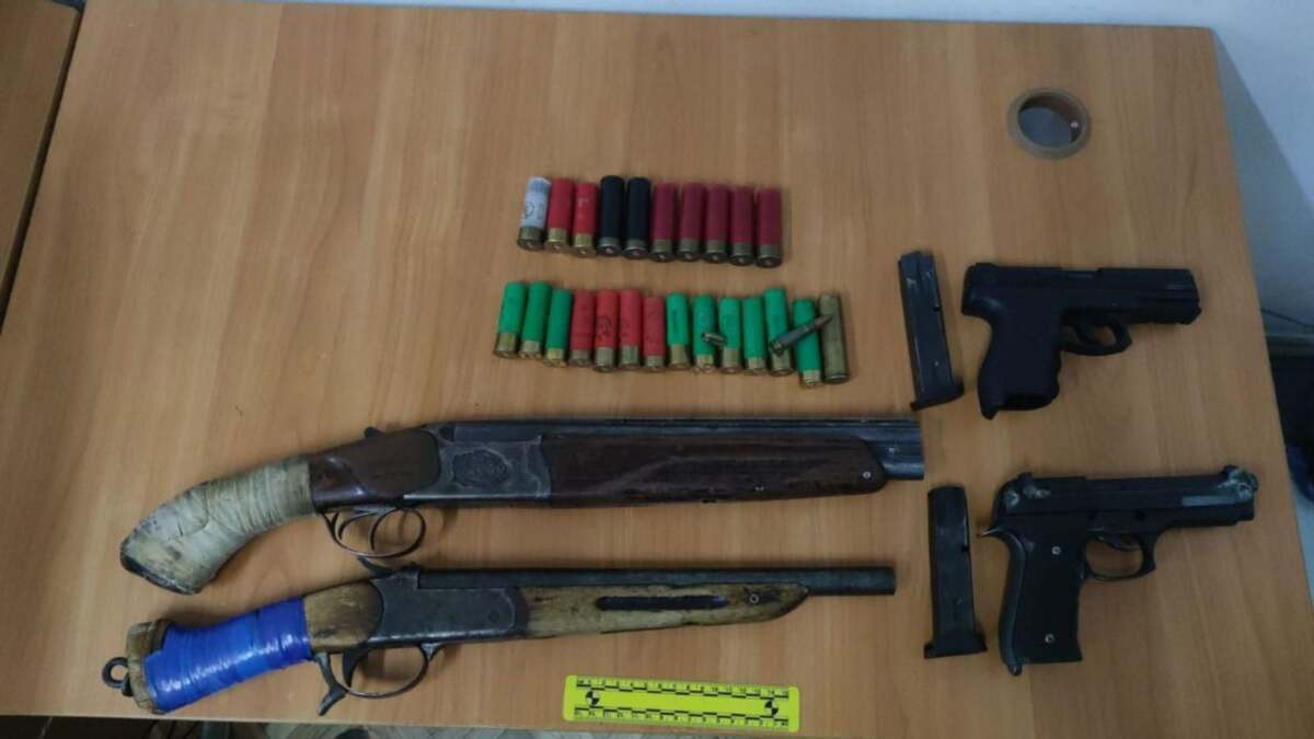 Арсенал оружия обнаружили актюбинские полицейские в доме сельчанина