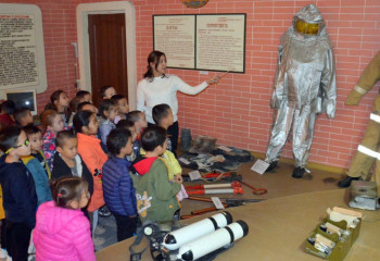 Дошкольники побывали в гостях у пожарных Актау