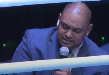 Чемпион мира заставил ринг-анонсера заговорить на казахском