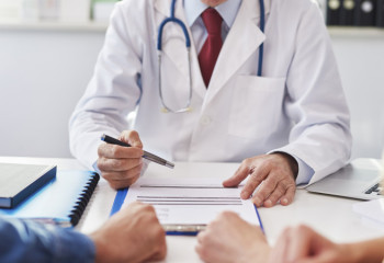 Дәрігерлер шахтада жарақат алған кеншілердің жағдайы туралы айтты