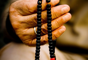 Қырық жыл бойы түнін ұйқысыз өткізген имам