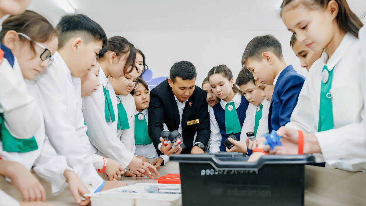  Фонд Нурсултана Назарбаева 